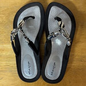 Mario Flip Flops Size Mediun